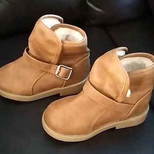 Children's place girl boots